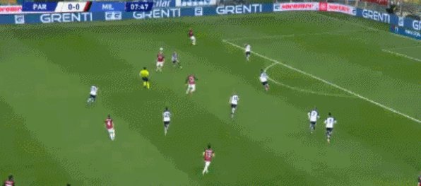 开云体育网页版登录入口-【意甲】伊布染红雷比奇凯西破门 AC米兰3比1帕尔马